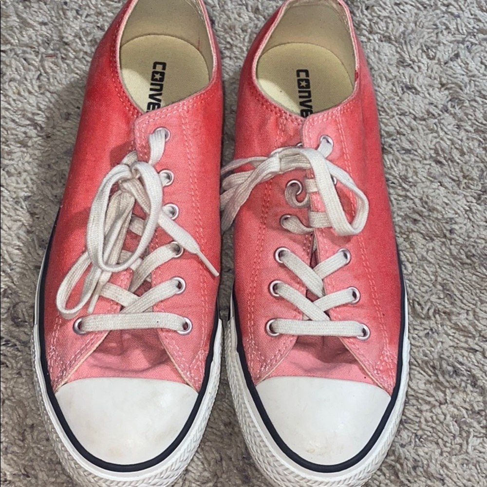Pink ombré converse